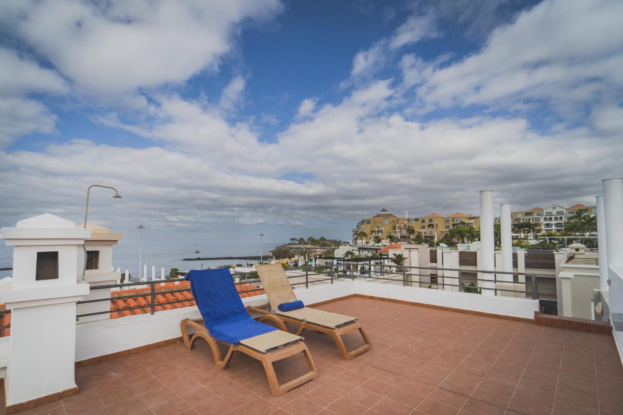 Los Olivos Beach Resort Адехе Екстериор снимка