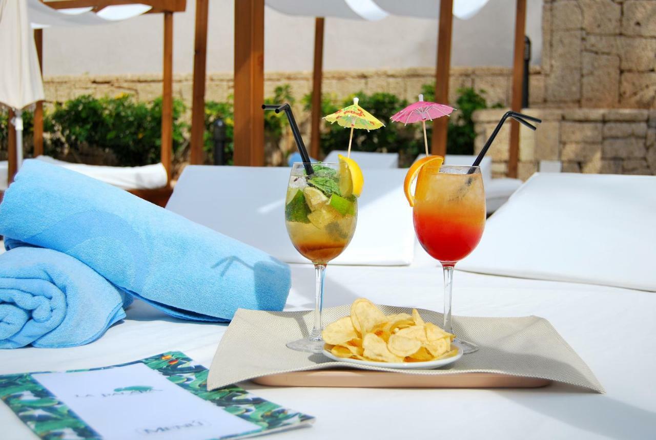 Los Olivos Beach Resort Адехе Екстериор снимка